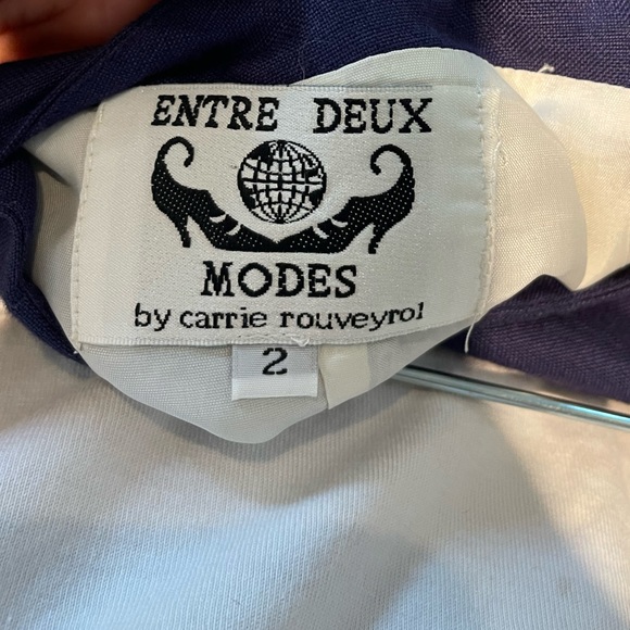 Navy blue linen shorts - Picture 2 of 3